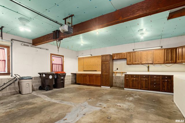 523 N MAIN Street, Morton, IL 61550