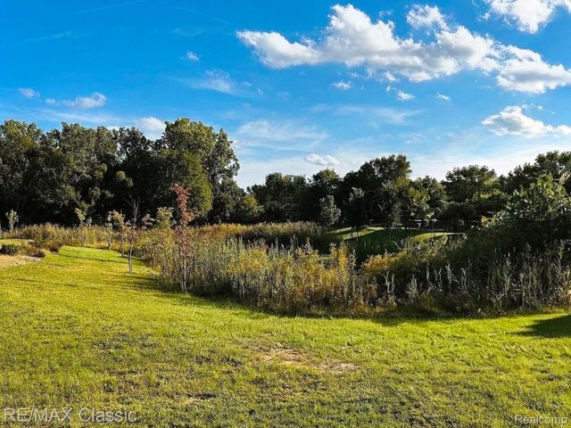 36945 Everett Drive, Westland, MI 48185