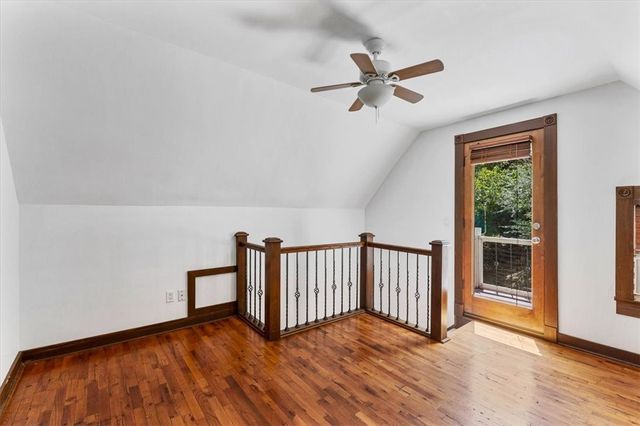 4 Douglas Street, Eureka Springs, AR 72632
