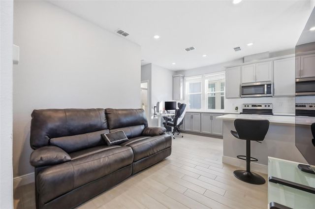 10101 PEARSON AVENUE, Orlando, FL 32827