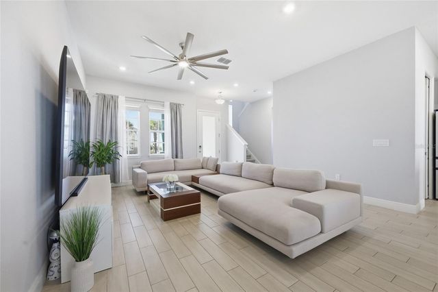 10101 PEARSON AVENUE, Orlando, FL 32827