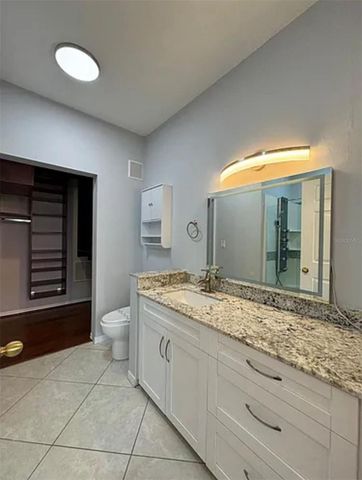 9402 LAKE CHASE ISLAND WAY 9402, Tampa, FL 33626