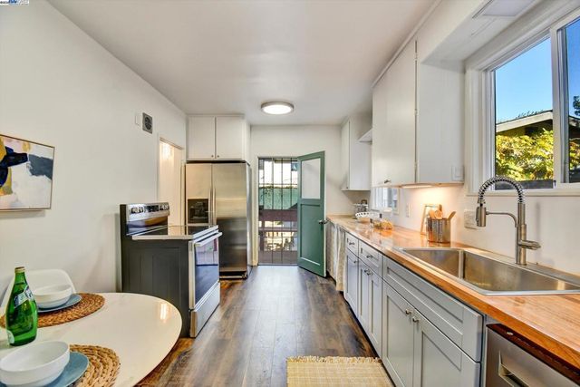 721 Pomona Ave, Albany, CA 94706