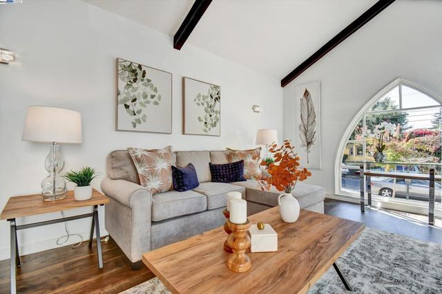 721 Pomona Ave, Albany, CA 94706