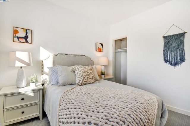 721 Pomona Ave, Albany, CA 94706