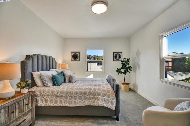 721 Pomona Ave, Albany, CA 94706