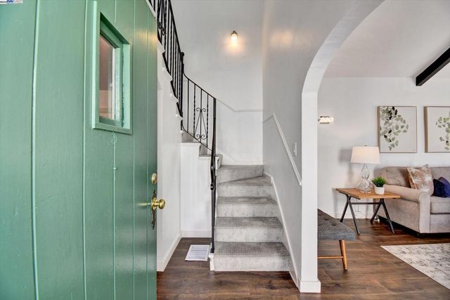 721 Pomona Ave, Albany, CA 94706