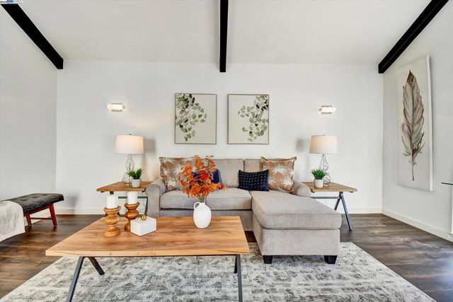 721 Pomona Ave, Albany, CA 94706