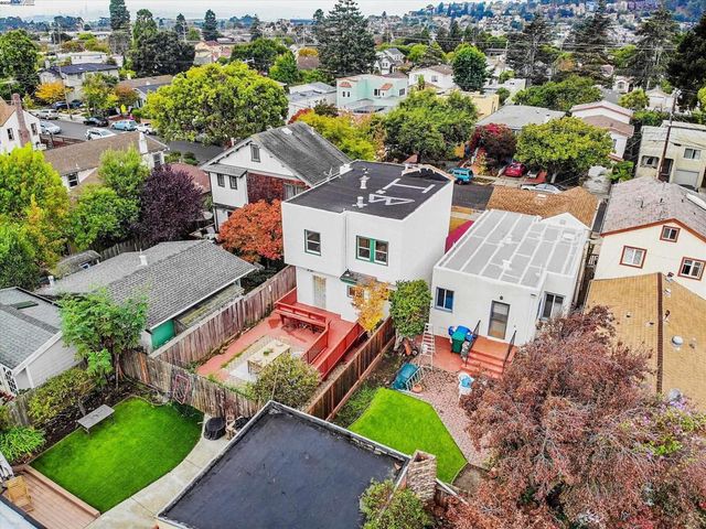 721 Pomona Ave, Albany, CA 94706