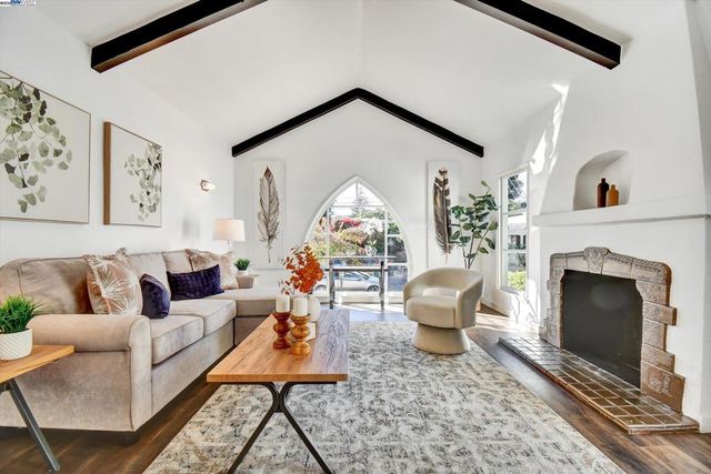 721 Pomona Ave, Albany, CA 94706