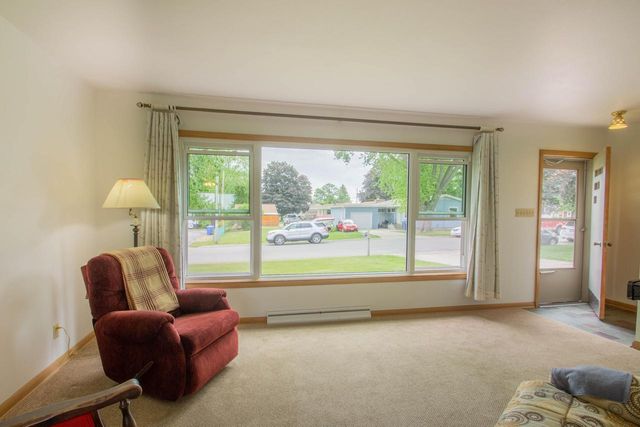 1006 Highland AVENUE, Watertown, WI 53098
