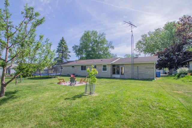 1006 Highland AVENUE, Watertown, WI 53098