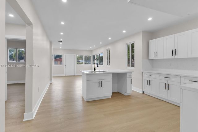 1521 NW 51st St, Miami, FL 33142