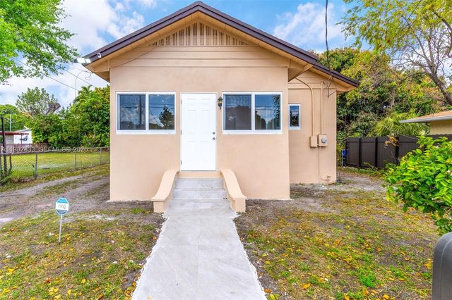 1521 NW 51st St, Miami, FL 33142