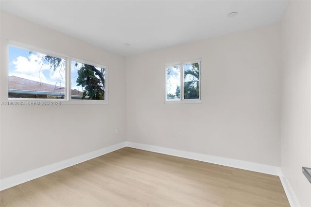 1521 NW 51st St, Miami, FL 33142