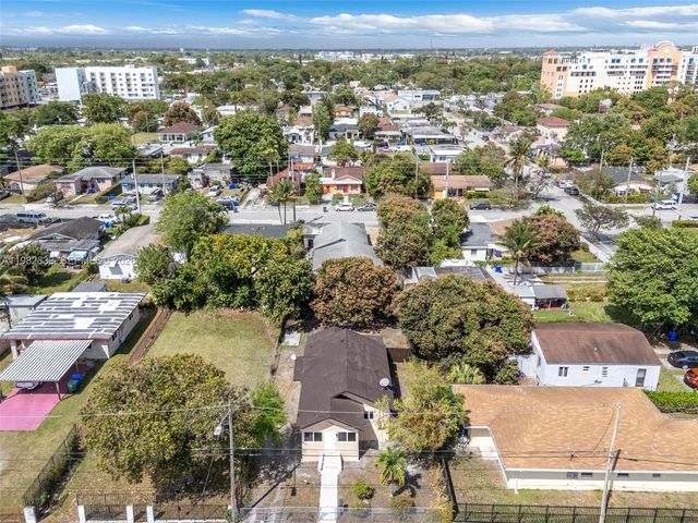 1521 NW 51st St, Miami, FL 33142