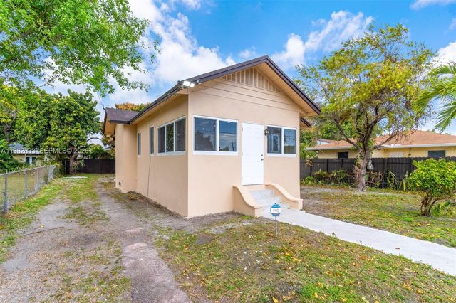 1521 NW 51st St, Miami, FL 33142