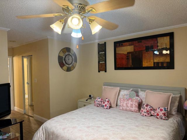1718 W Sanderling Lane, Fort Pierce, FL 34982