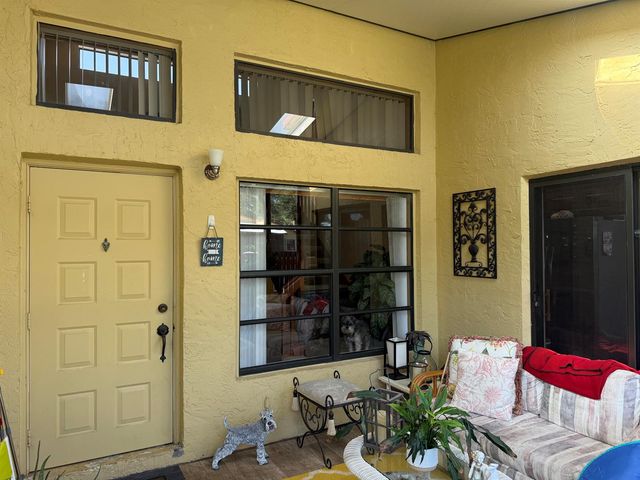 1718 W Sanderling Lane, Fort Pierce, FL 34982