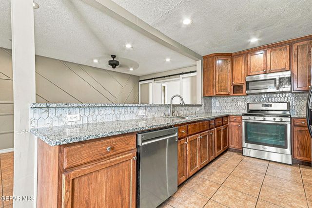 5200 RAINTREE Avenue, El Paso, TX 79924