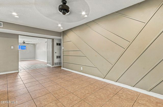 5200 RAINTREE Avenue, El Paso, TX 79924