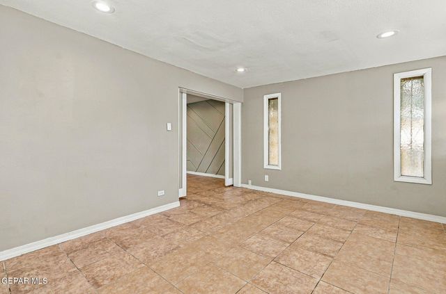 5200 RAINTREE Avenue, El Paso, TX 79924