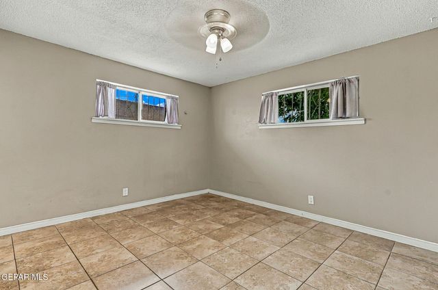 5200 RAINTREE Avenue, El Paso, TX 79924