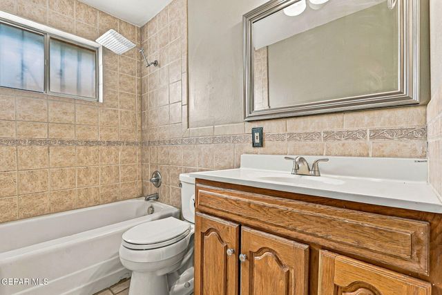 5200 RAINTREE Avenue, El Paso, TX 79924