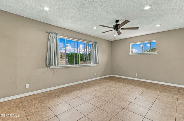 5200 RAINTREE Avenue, El Paso, TX 79924