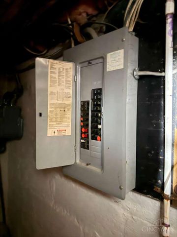 1952 Maple Avenue, Norwood, OH 45212