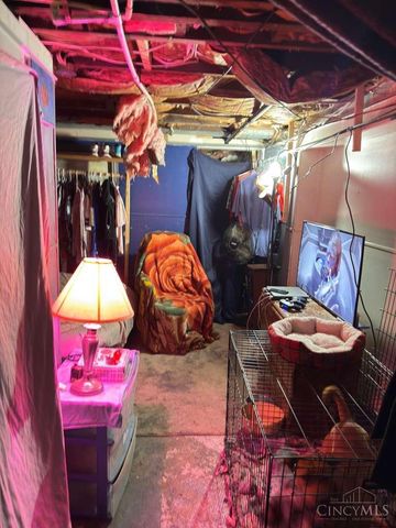 1952 Maple Avenue, Norwood, OH 45212