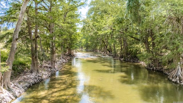 201 Hidden Lake, Boerne, TX 78006
