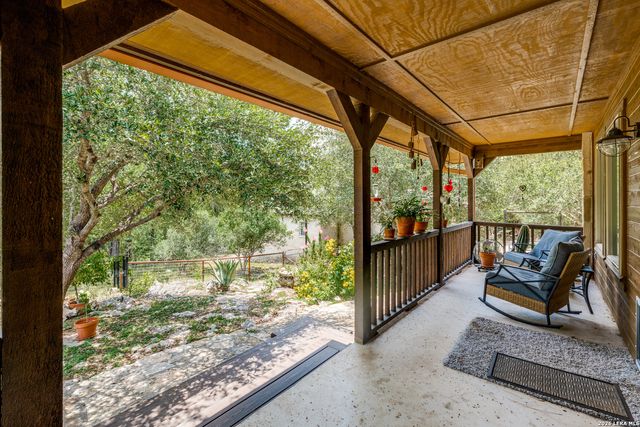 201 Hidden Lake, Boerne, TX 78006