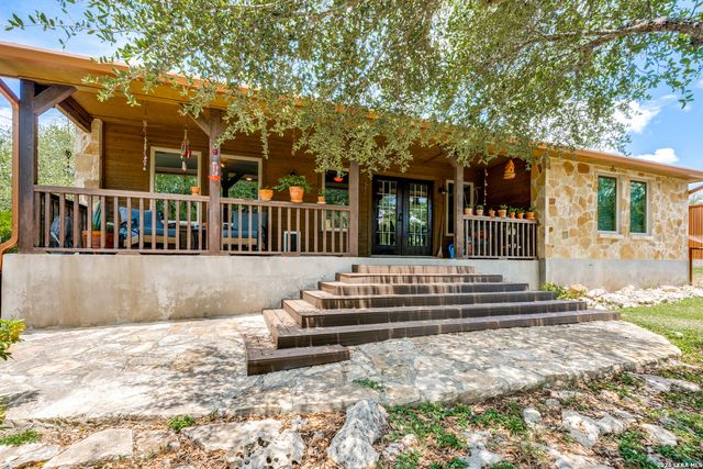 201 Hidden Lake, Boerne, TX 78006