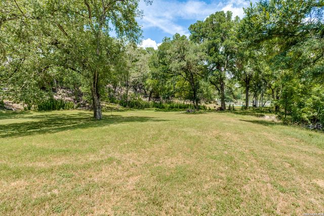 201 Hidden Lake, Boerne, TX 78006