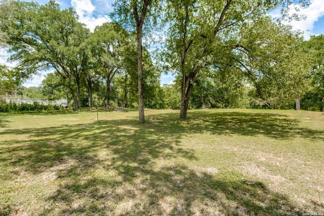 201 Hidden Lake, Boerne, TX 78006