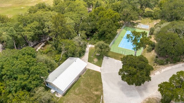201 Hidden Lake, Boerne, TX 78006