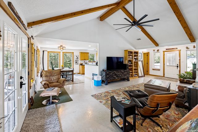201 Hidden Lake, Boerne, TX 78006