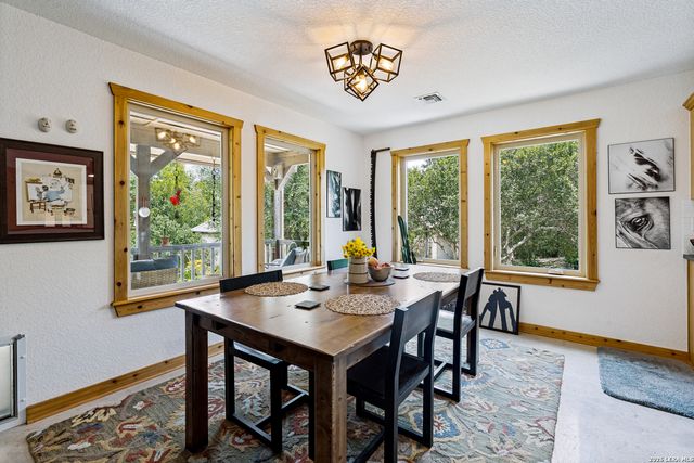 201 Hidden Lake, Boerne, TX 78006