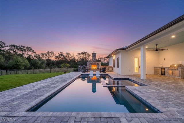 14051 BINGHAMPTON DR, Fort Myers, FL 33905