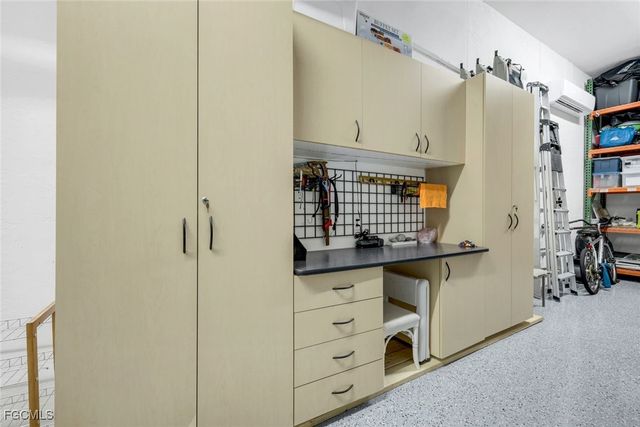 14051 BINGHAMPTON DR, Fort Myers, FL 33905