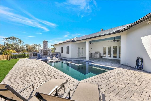 14051 BINGHAMPTON DR, Fort Myers, FL 33905