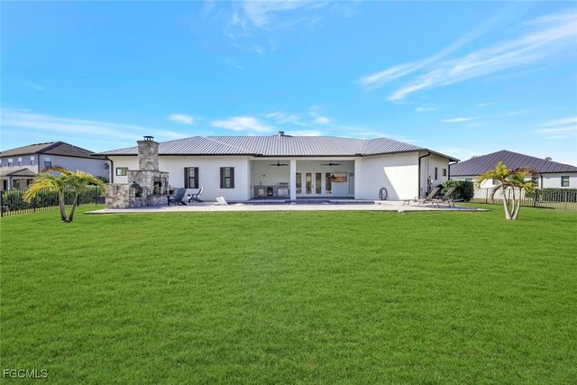 14051 BINGHAMPTON DR, Fort Myers, FL 33905