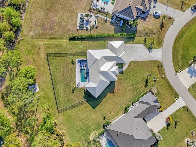 14051 BINGHAMPTON DR, Fort Myers, FL 33905