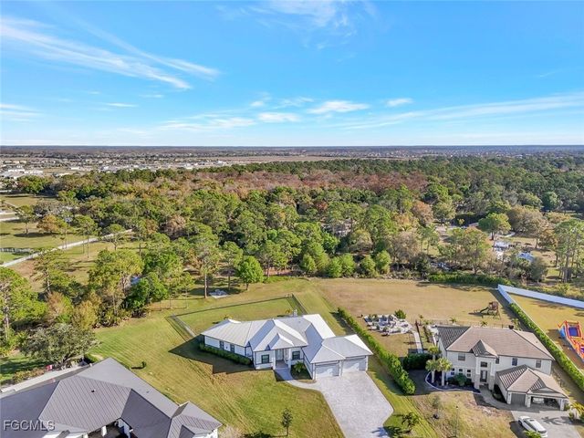 14051 BINGHAMPTON DR, Fort Myers, FL 33905