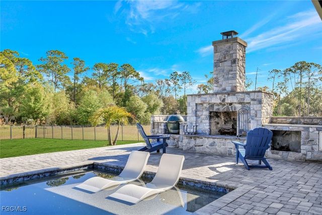 14051 BINGHAMPTON DR, Fort Myers, FL 33905