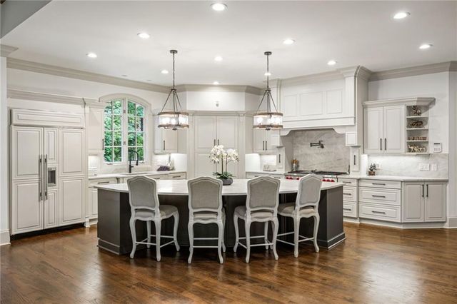 816 Blackfoot Trail, Suwanee, GA 30024