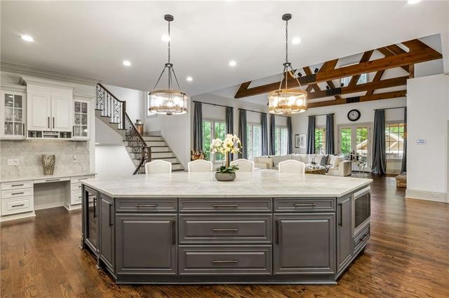 816 Blackfoot Trail, Suwanee, GA 30024