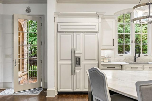 816 Blackfoot Trail, Suwanee, GA 30024