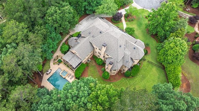 816 Blackfoot Trail, Suwanee, GA 30024